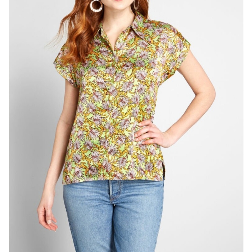 Style of the Tiger Button Up Top XL